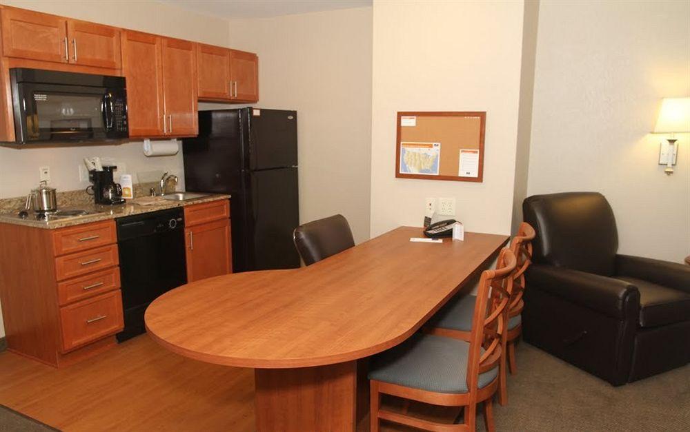 Candlewood Suites La Crosse By Ihg Esterno foto