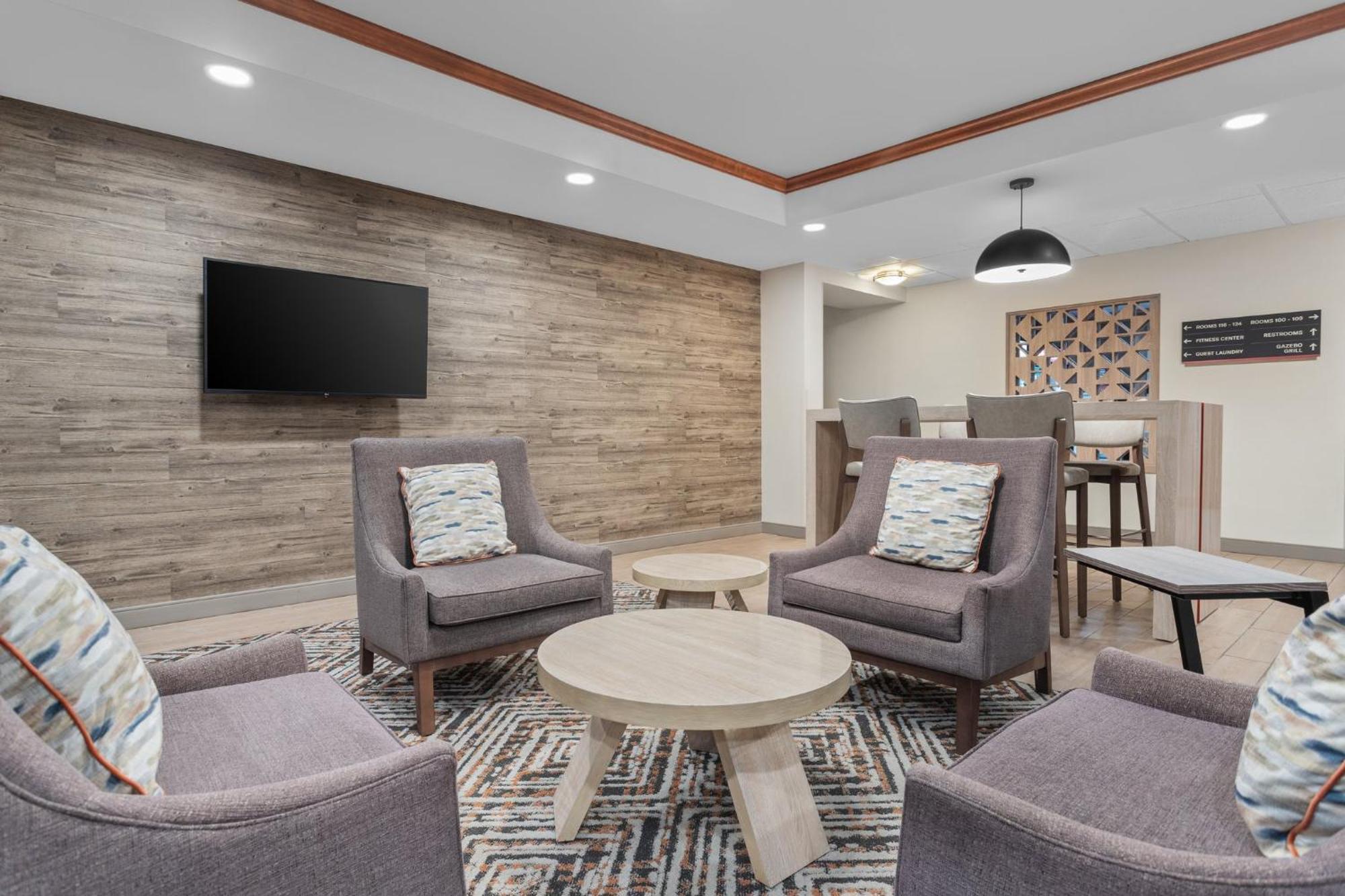 Candlewood Suites La Crosse By Ihg Esterno foto