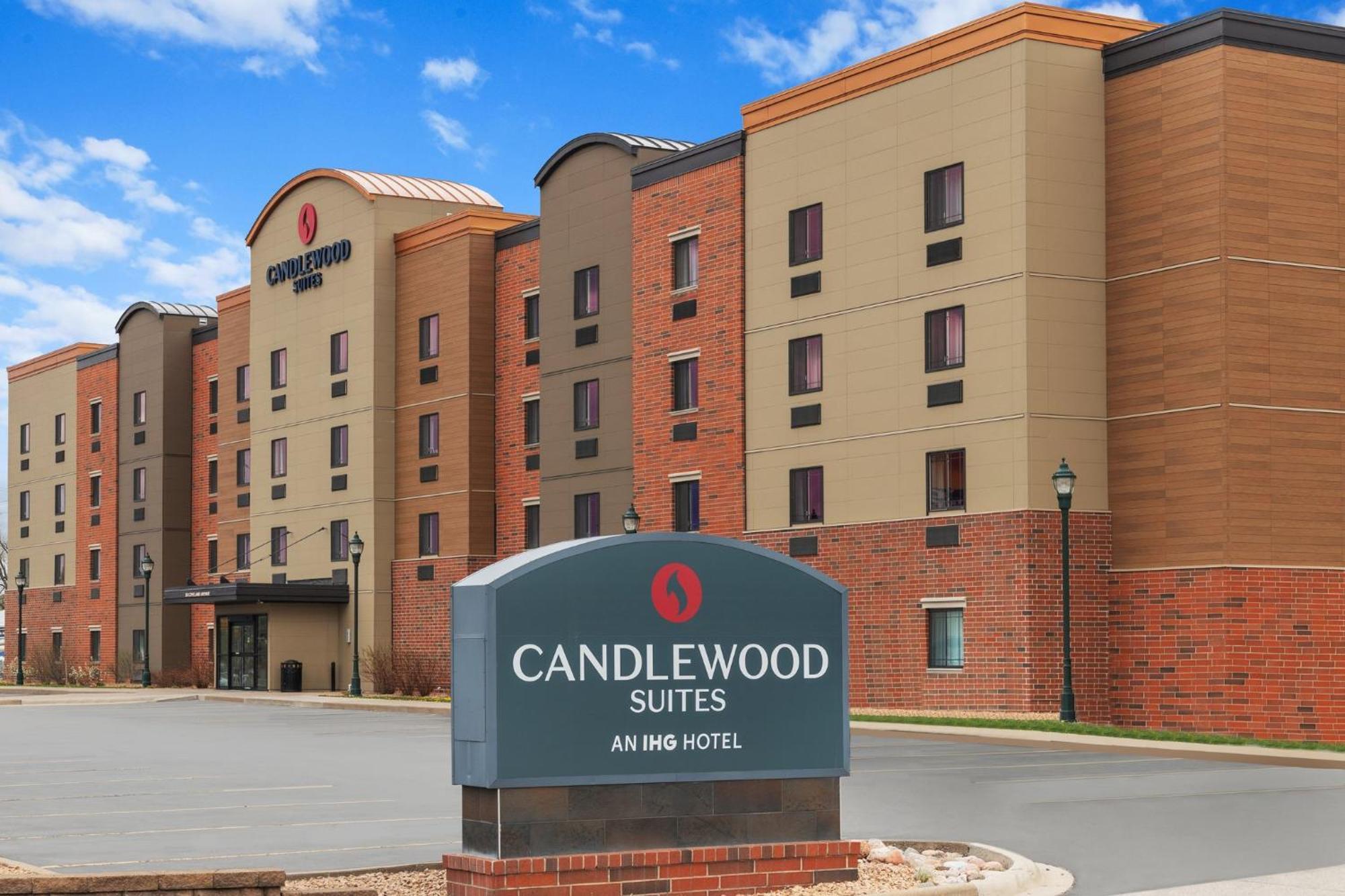 Candlewood Suites La Crosse By Ihg Esterno foto